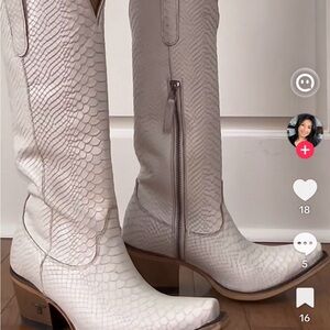 Lane Smokeshow Rattle White Cowboy Boots Snakeskin Embossed Women’s 8 Western